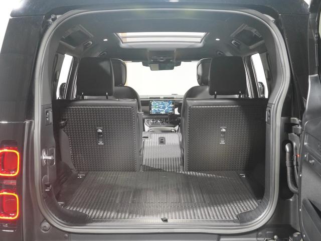 ディフェンダー １１０Ｘ－ダイナミックＨＳＥ　Ｄ３００　パノラマサンルーフ　ＭＥＲＩＤＩＡＮ　エアサス　シートヒーター＆クーラー　後席シートヒーター　ブラックエクステリア　純正サイドステップ　ＯＰ２２インチアルミ　サラウンドカメラ　デジタルインナーミラー（44枚目）