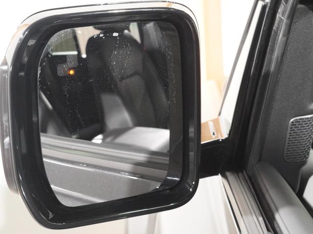ディフェンダー １１０Ｘ－ダイナミックＨＳＥ　Ｄ３００　パノラマサンルーフ　ＭＥＲＩＤＩＡＮ　エアサス　シートヒーター＆クーラー　後席シートヒーター　ブラックエクステリア　純正サイドステップ　ＯＰ２２インチアルミ　サラウンドカメラ　デジタルインナーミラー（48枚目）