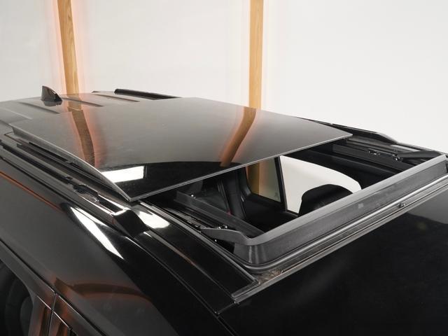 ディフェンダー １１０Ｘ－ダイナミックＨＳＥ　Ｄ３００　パノラマサンルーフ　ＭＥＲＩＤＩＡＮ　エアサス　シートヒーター＆クーラー　後席シートヒーター　ブラックエクステリア　純正サイドステップ　ＯＰ２２インチアルミ　サラウンドカメラ　デジタルインナーミラー（50枚目）