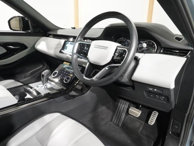 レンジローバーイヴォーク Ｒ－ダイナミック　Ｓ　Ｐ２５０　パノラミックルーフ　シートヒーター　パワーバックドア　ブラックコントラストルーフ　２０ＡＷ　ブラインドスポットモニター　アダプティブクルーズコントロール　サラウンドカメラ　ＬＥＤヘッドライト　ＥＴＣ（12枚目）
