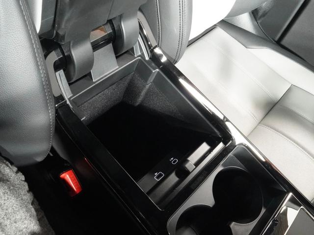 レンジローバーイヴォーク Ｒ－ダイナミック　Ｓ　Ｐ２５０　パノラミックルーフ　シートヒーター　パワーバックドア　ブラックコントラストルーフ　２０ＡＷ　ブラインドスポットモニター　アダプティブクルーズコントロール　サラウンドカメラ　ＬＥＤヘッドライト　ＥＴＣ（24枚目）