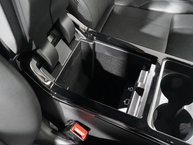 レンジローバーイヴォーク Ｓ　Ｐ２００　シートヒーター　ステアリングヒーター　デジタルインナーミラー　パワーテールゲート　アダプティブクルーズコントロール　ＢＳＭ　ブラックコントラストルーフ　サラウンドカメラ　ＬＥＤヘッドライト（23枚目）