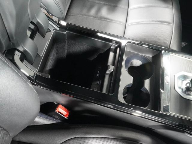 レンジローバーイヴォーク Ｒ－ダイナミック　Ｓ　ドライブパック　パワーバックドア　サラウンドカメラ　クリアサイトインテリアリアビューミラー　ブラインドスポットアシスト　アダプティブクルーズコントロール　ＬＥＤヘッド　純正ナビ　ＥＴＣ（22枚目）