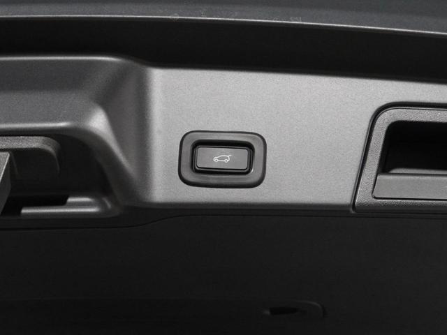 レンジローバーイヴォーク Ｒ－ダイナミック　Ｓ　ドライブパック　パワーバックドア　サラウンドカメラ　クリアサイトインテリアリアビューミラー　ブラインドスポットアシスト　アダプティブクルーズコントロール　ＬＥＤヘッド　純正ナビ　ＥＴＣ（37枚目）