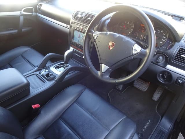 カイエン ベースグレード(10枚目)