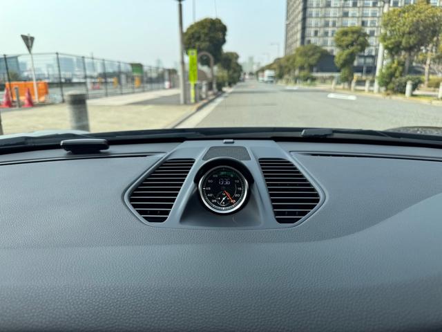 ９１１ ９１１カレラブラックエディション　ＰＤＫ　スポクロ　黒革　スマートキー　２０インチ（32枚目）