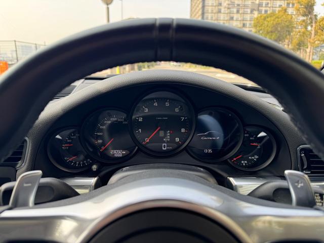 ９１１ ９１１カレラブラックエディション　ＰＤＫ　スポクロ　黒革　スマートキー　２０インチ（45枚目）