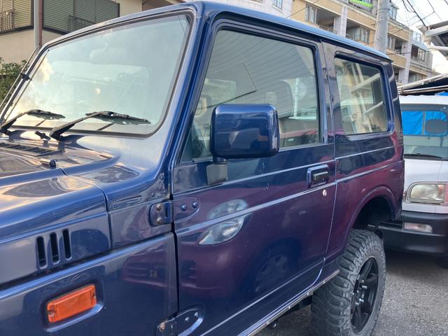 ジムニー ＸＢ　リフトアップ　社外足廻り　社外前後バンパー　スキッドプレート　社外マフラー　社外アルミホイール　レザー調シートカバー　ＣＤ　４ＷＤ　５速ミッション車　タイミングベルト交換済　車検令和９年１２月（9枚目）