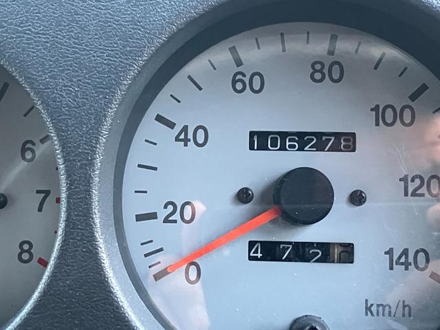 ジムニー ＸＢ　リフトアップ　社外足廻り　社外前後バンパー　スキッドプレート　社外マフラー　社外アルミホイール　レザー調シートカバー　ＣＤ　４ＷＤ　５速ミッション車　タイミングベルト交換済　車検令和９年１２月（23枚目）