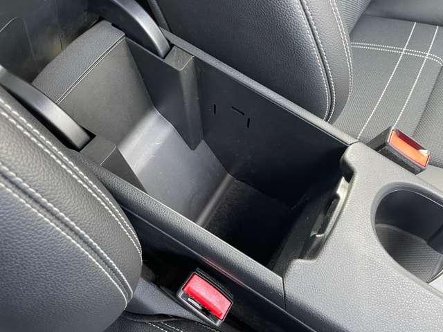 ＣＬＡクラス ＣＬＡ１８０　ナビ　バックカメラ　ＥＴＣ　ハーフレザーシート　フルセグＴＶ（27枚目）