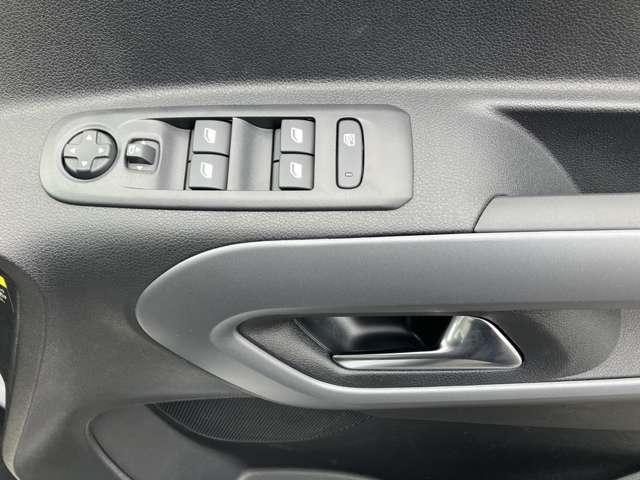 ベルランゴ ロング マックス ブルーHDi ディーゼルターボ(25枚目)