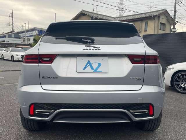 Ｅペイス Ｒ‐ダイナミック　Ｓ　Ｄ２００　ディーゼルターボ　４ＷＤ　純正ナビ　全周囲カメラ　黒革シート　ＬＥＤヘッドライト　ＥＴＣ　パワーバックドア　ブラインドスポットモニター　デジタルインナーミラー　パワーシート（7枚目）