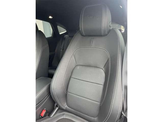 Ｅペイス Ｒ‐ダイナミック　Ｓ　Ｄ２００　ディーゼルターボ　４ＷＤ　純正ナビ　全周囲カメラ　黒革シート　ＬＥＤヘッドライト　ＥＴＣ　パワーバックドア　ブラインドスポットモニター　デジタルインナーミラー　パワーシート（14枚目）