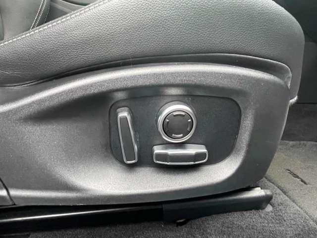 Ｅペイス Ｒ‐ダイナミック　Ｓ　Ｄ２００　ディーゼルターボ　４ＷＤ　純正ナビ　全周囲カメラ　黒革シート　ＬＥＤヘッドライト　ＥＴＣ　パワーバックドア　ブラインドスポットモニター　デジタルインナーミラー　パワーシート（38枚目）