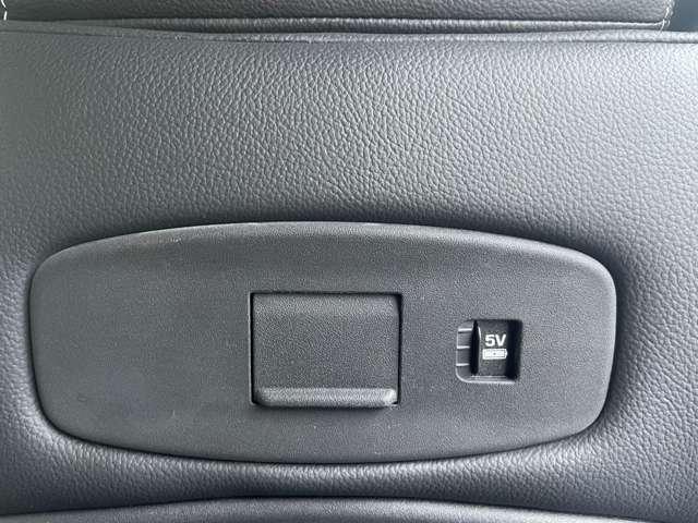 Ｅペイス Ｒ‐ダイナミック　Ｓ　Ｄ２００　ディーゼルターボ　４ＷＤ　純正ナビ　全周囲カメラ　黒革シート　ＬＥＤヘッドライト　ＥＴＣ　パワーバックドア　ブラインドスポットモニター　デジタルインナーミラー　パワーシート（40枚目）