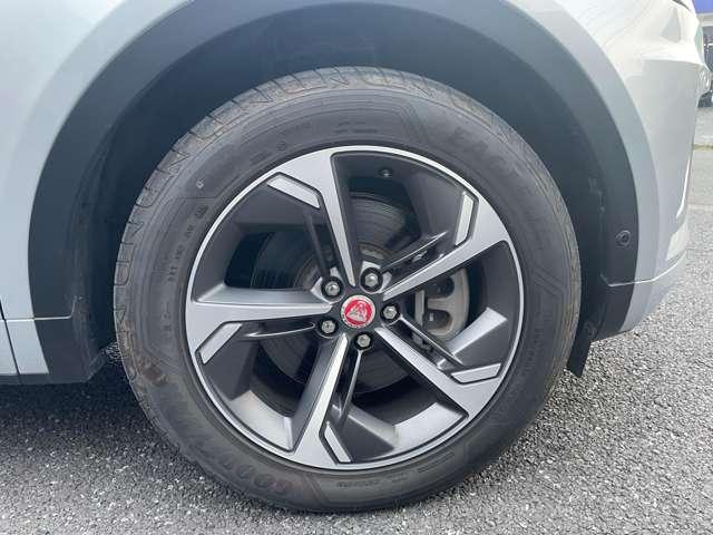 Ｅペイス Ｒ‐ダイナミック　Ｓ　Ｄ２００　ディーゼルターボ　４ＷＤ　純正ナビ　全周囲カメラ　黒革シート　ＬＥＤヘッドライト　ＥＴＣ　パワーバックドア　ブラインドスポットモニター　デジタルインナーミラー　パワーシート（45枚目）