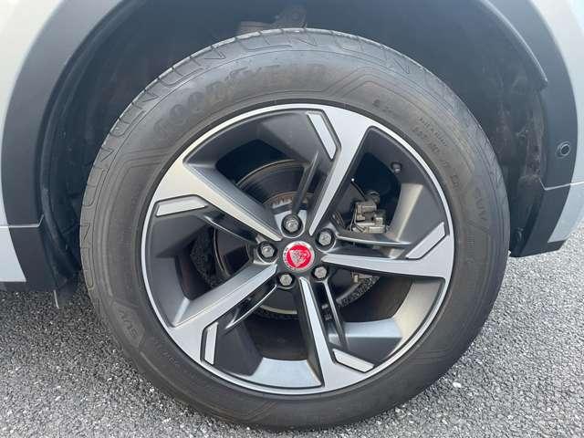 Ｅペイス Ｒ‐ダイナミック　Ｓ　Ｄ２００　ディーゼルターボ　４ＷＤ　純正ナビ　全周囲カメラ　黒革シート　ＬＥＤヘッドライト　ＥＴＣ　パワーバックドア　ブラインドスポットモニター　デジタルインナーミラー　パワーシート（47枚目）