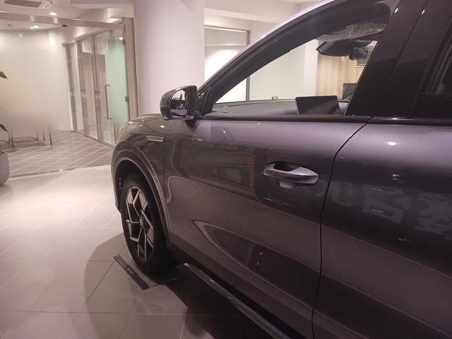 ＡＴＴＯ　３ ベースグレード　試乗車　走行２００キロ　パノラマＳＲ　ＡＤＡＳ　レザーシート　ＥＴＣ　アラウンドビューモニター　レーンキープアシスト　アダプティブクルーズコントロール　１２．８インチスクリーン（10枚目）