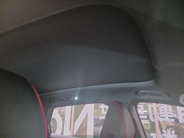 ＡＴＴＯ　３ ベースグレード　試乗車　走行２００キロ　パノラマＳＲ　ＡＤＡＳ　レザーシート　ＥＴＣ　アラウンドビューモニター　レーンキープアシスト　アダプティブクルーズコントロール　１２．８インチスクリーン（35枚目）