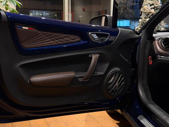 アルピーヌ Ａ１１０　　１．８　ＡｐｐｌｅＣａｒｐｌａｙ対応　／　純正ディスプレイオーディオ　／　Ｂｌｕｅｔｏｏｔｈ接続　／　クルーズコントロール　／禁煙車　／　１８インチホイール（15枚目）