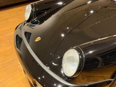 �����δݷ��إåɥ饤�ȡ������Υܥǥ��˱Ǥ������������֤�ʪ��롣 5