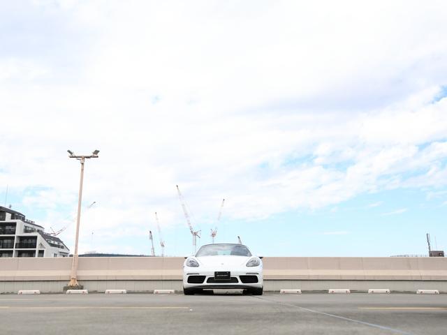 718ボクスター 718ボクスター スポーツクロノPKG/スポーツエグゾースト/電動ドアミラー/パークアシスト(リバーシングカメラ付き)/20インチカレラSホイール/オートエアコン/シートヒーター/ヒーテッドステアリング/パワステプラス(14枚目)