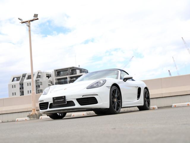 718ボクスター 718ボクスター スポーツクロノPKG/スポーツエグゾースト/電動ドアミラー/パークアシスト(リバーシングカメラ付き)/20インチカレラSホイール/オートエアコン/シートヒーター/ヒーテッドステアリング/パワステプラス(16枚目)