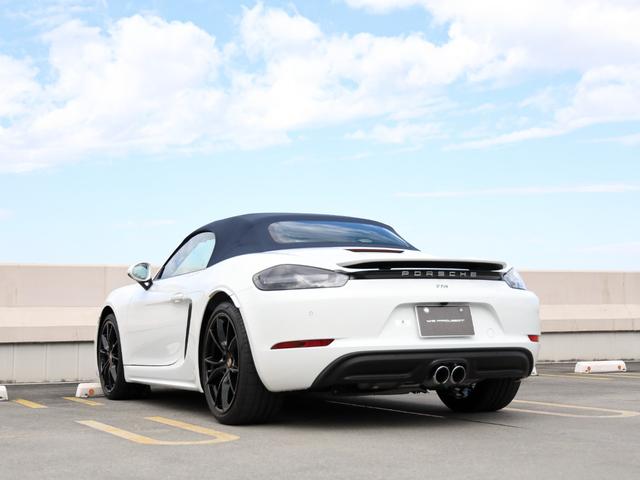 718ボクスター 718ボクスター スポーツクロノPKG/スポーツエグゾースト/電動ドアミラー/パークアシスト(リバーシングカメラ付き)/20インチカレラSホイール/オートエアコン/シートヒーター/ヒーテッドステアリング/パワステプラス(19枚目)