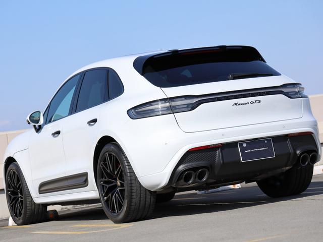 マカン マカンＧＴＳ　パノラマルーフ／ＬＥＤマトリックスヘッドライト／トラフィックジャムアシスト／カーボンインテリアＰＫＧ／ヒーター付きＧＴスポーツステアリング／パワステプラス／Ｆ・Ｒシートヒーター／ＢＯＳＥサウンド（23枚目）