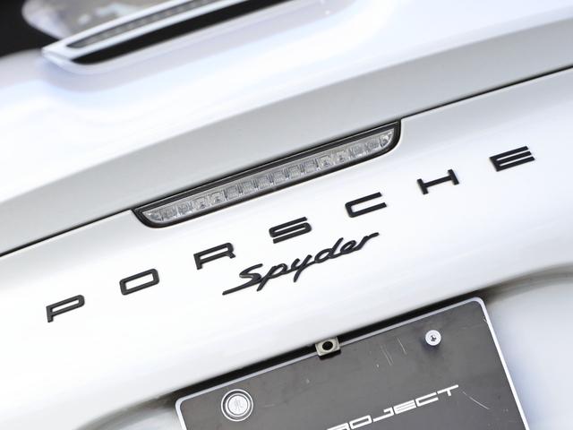ボクスター ボクスタースパイダー　ディーラー車／スパイダークラシックインテリア／スポーツバケットシート＆シートベルトパッセージペイント仕上げ／シートヒーター／レザーステアリングリム＆ギアレバー／ＰＤＬＳ／ロールオーバー・バーボディ同色（24枚目）