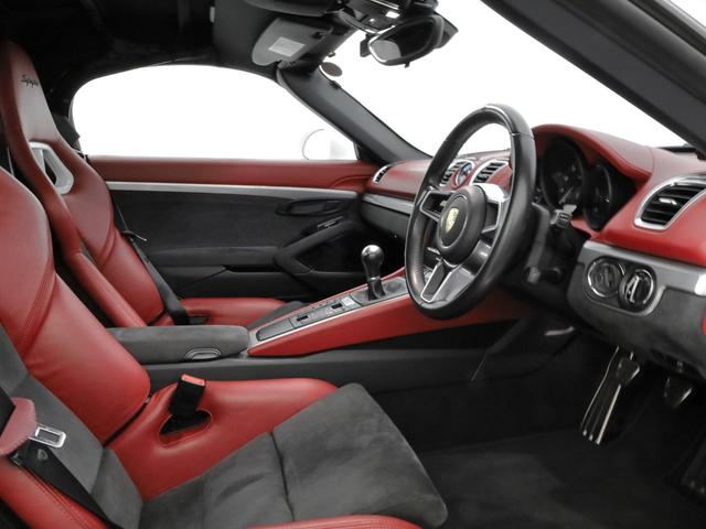 ボクスター ボクスタースパイダー　ディーラー車／スパイダークラシックインテリア／スポーツバケットシート＆シートベルトパッセージペイント仕上げ／シートヒーター／レザーステアリングリム＆ギアレバー／ＰＤＬＳ／ロールオーバー・バーボディ同色（42枚目）