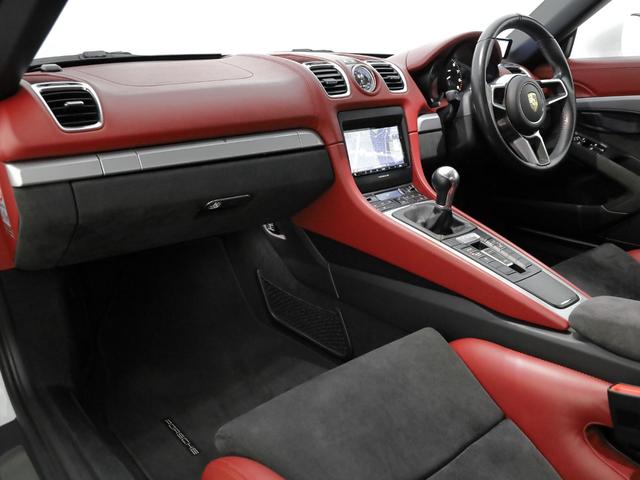 ボクスター ボクスタースパイダー　ディーラー車／スパイダークラシックインテリア／スポーツバケットシート＆シートベルトパッセージペイント仕上げ／シートヒーター／レザーステアリングリム＆ギアレバー／ＰＤＬＳ／ロールオーバー・バーボディ同色（46枚目）