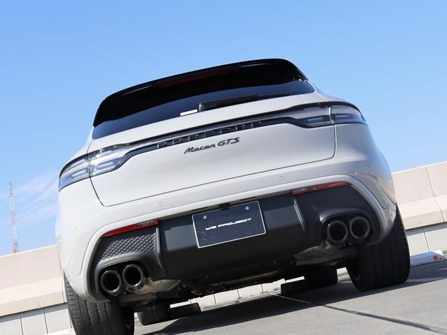 プライバシーをお守りするスモークフィルムや断熱フィルム施工なども承っております！もちろんボディを保護するプロテクションも承ります！