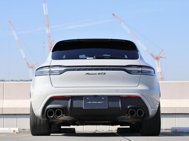 最近オーディオのカスタムをする方が減りましたが、スピーカーやサウンドシステム等、ワンオフから既製品までご相談乗ります！自分だけの空間をもっと楽しみませんか？