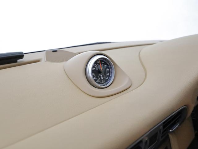 911 911カレラ メタリックカラー「バサルトブラックM」/サンドベージュインテリア/PDK/スポーツクロノPKG/シートヒーター/アルカンターラルーフ/PSM/18インチカレラIVホイール/レッドブレーキキャリパー(42枚目)