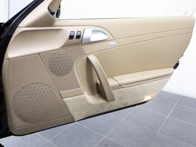 911 911カレラ メタリックカラー「バサルトブラックM」/サンドベージュインテリア/PDK/スポーツクロノPKG/シートヒーター/アルカンターラルーフ/PSM/18インチカレラIVホイール/レッドブレーキキャリパー(54枚目)