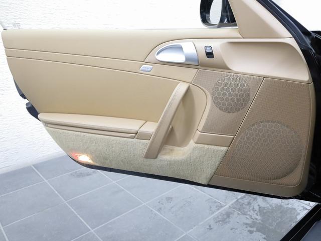 911 911カレラ メタリックカラー「バサルトブラックM」/サンドベージュインテリア/PDK/スポーツクロノPKG/シートヒーター/アルカンターラルーフ/PSM/18インチカレラIVホイール/レッドブレーキキャリパー(55枚目)