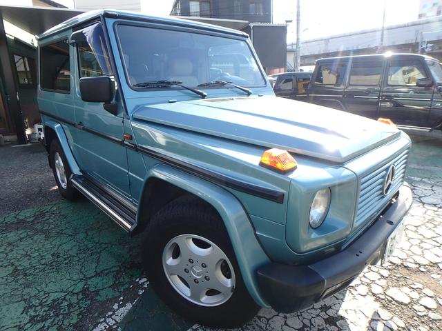 Ｇクラス Ｇ３２０ショートボディ　ディーラー車　希少色ベリルメタリック（2枚目）