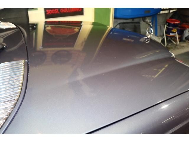 ミディアムクラス 　２８０Ｅ　ディーラー車　左ハンドル　オートマチックトランスミッション　エアコン　パワーウインドウ　パワーステアリング　ブルーメタリック　１７インチホイール　ｗ１２３（8枚目）
