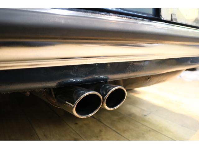 ミディアムクラス 　２８０Ｅ　ディーラー車　左ハンドル　オートマチックトランスミッション　エアコン　パワーウインドウ　パワーステアリング　ブルーメタリック　１７インチホイール　ｗ１２３（16枚目）
