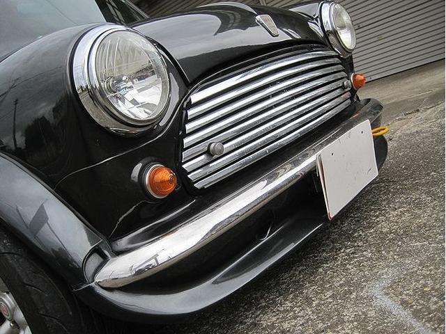 ＭＩＮＩ クーパー１．３ｉ　右ハンドル　マニュアル車　盗難防止装置　エアロ　ＡＷ　ＣＤ　ウッド調パネル　バケットシート（26枚目）