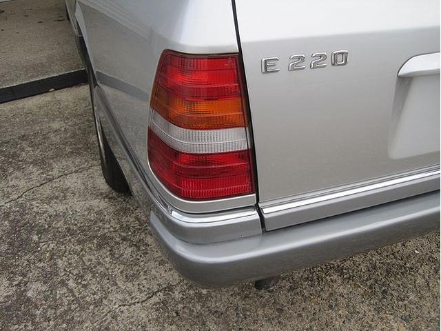 Ｅクラスステーションワゴン Ｅ２２０ステーションワゴン（14枚目）