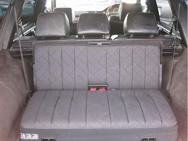 Eクラスステーションワゴン E320ステーションワゴン AMGスタイル!ATO/H済み!(11枚目)