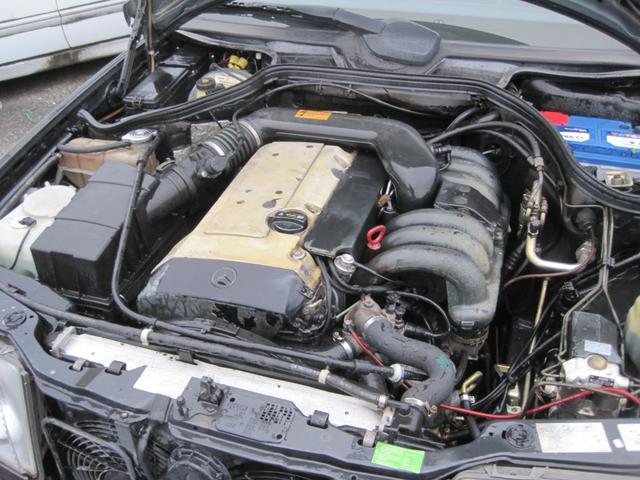 Eクラスステーションワゴン E320ステーションワゴン AMGスタイル!ATO/H済み!(30枚目)