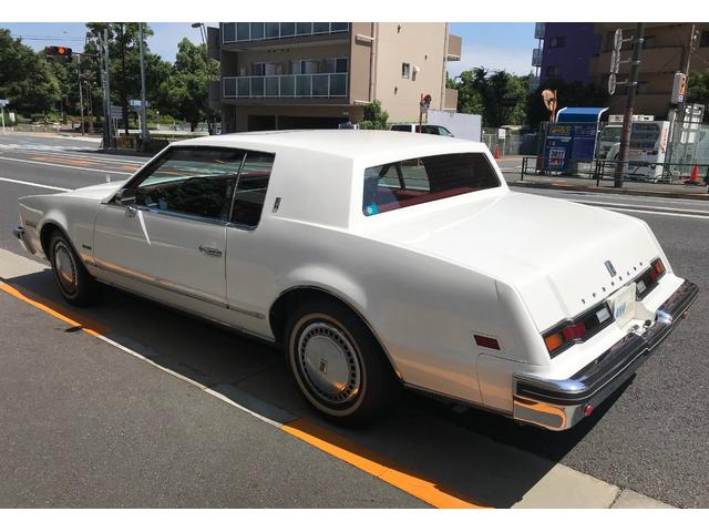 オールズモビルトロネード Ｂｒｏｕｇｈａｍ　Ｃｏｕｐｅ　ディーラー車（7枚目）