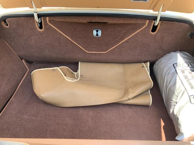 コーニッシュII コンバーチブル　Ｃｏｒｎｉｃｈｅ　Ｃｏｎｖｅｒｔｉｂｌｅ　トノカバー付き　ムートンフロアマット付き（33枚目）