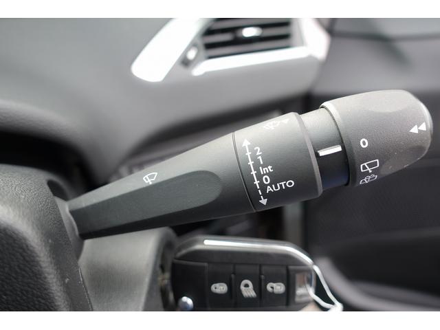 プレミアム ワンオーナー オートライト クルーズコントロール スピードリミッター ETC 純正オーディオ Bluetooth 純正16インチAW 禁煙車(71枚目)
