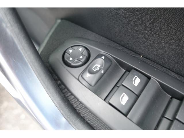 プレミアム ワンオーナー オートライト クルーズコントロール スピードリミッター ETC 純正オーディオ Bluetooth 純正16インチAW 禁煙車(73枚目)