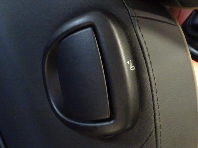 クーパー クラブマン ボンドストリート 特別仕様車 ワンオーナー禁煙 HDDナビ地デジBカメラ Bluetooth レザーダッシュ 黒革 シートヒーター パドルシフト 純正17AW コンチネンタルタイヤ ディーラー整備(34枚目)