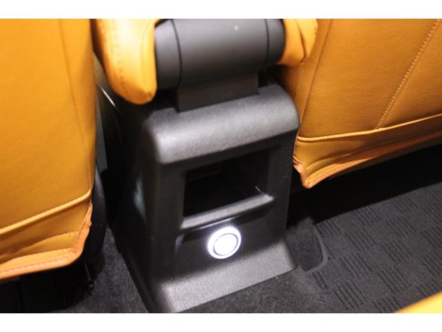 Ｑ２ ハッシュタグ　ブラックスタイリング　禁煙　クワンタムグレー　バーチャルＣ　Ａｕｄｉプレセンス　ＡＣＣ　衝突軽減　レーンＡ　ＭＭＩナビ地デジＢカメラ　ＣＡＲＰＬＡＹ　電動バックドア　革調シートカバー　ＲＳタイプ新品１９ＡＷ　新品タイヤ（40枚目）